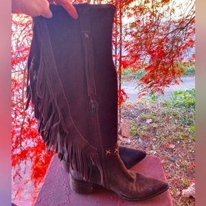 Size 6 Colin Stuart Fringed boots